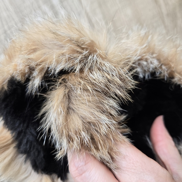 Real Fur & Leather Mittens with Brown Accent, Very Big - Picture 5 of 7